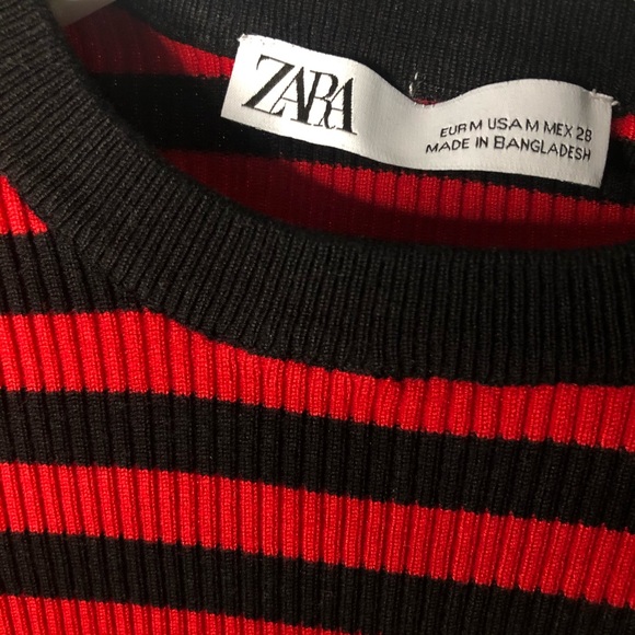 Striped Knitted Top (red/black) - Picture 3 of 3